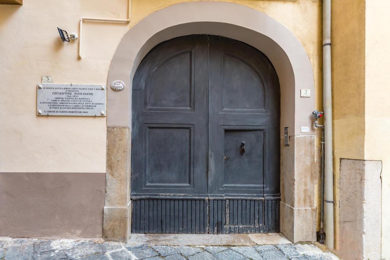 Casa Parravano Caserta Exteriör bild